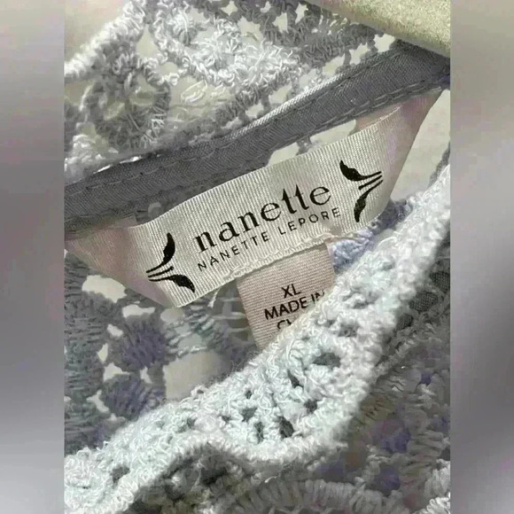 Nanette Lepore Mock Neck Lace Top in Violet/blue Size XL - Picture 5 of 9